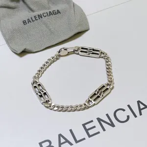 【BALENCIAGA】ブレスレット、ファッションシンプルなスタイル 【BALENCIAGA】ブレスレット、ファッションシンプルなスタイル