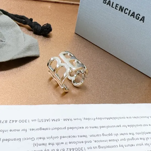 【BALENCIAGA】バレンシアガ 指輪 【BALENCIAGA】バレンシアガ 指輪