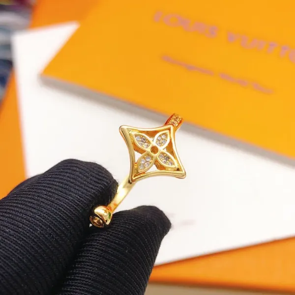 【LOUIS VUITTON】ルイヴィトン 指輪 240813 【LOUIS VUITTON】ルイヴィトン 指輪 240813