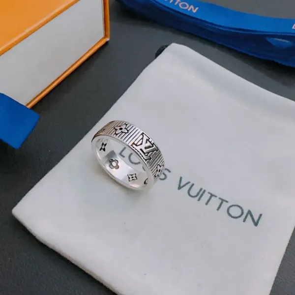 【LOUIS VUITTON】 ルイヴィトン 指輪