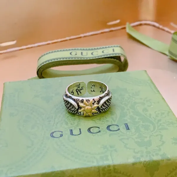 【GUCCI】クッチ  指輪