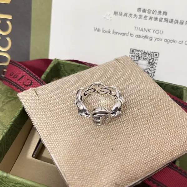 【GUCCI】クッチ  指輪