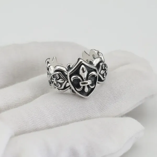 【Chrome Hearts】 男性と女性のためのクロエハートファッションパーソナリティリング 【Chrome Hearts】 男性と女性のためのクロエハートファッションパーソナリティリング