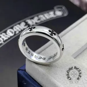 【Chrome Hearts】 男性と女性のためのクロエハートファッションパーソナリティリング 【Chrome Hearts】 男性と女性のためのクロエハートファッションパーソナリティリング