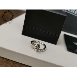 【Chrome Hearts】 男性と女性のためのクロエハートファッションパーソナリティリング 【Chrome Hearts】 男性と女性のためのクロエハートファッションパーソナリティリング