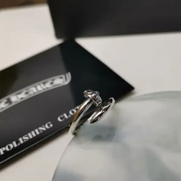 【Chrome Hearts】  男性と女性のためのクロエハートファッションパーソナリティリング
