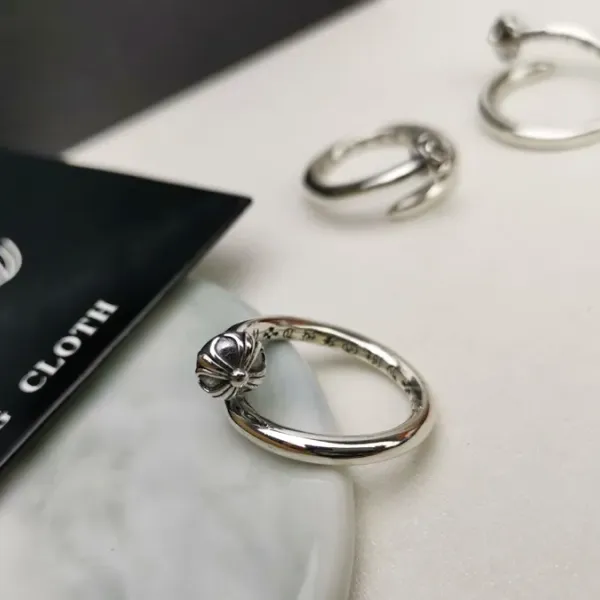 【Chrome Hearts】  男性と女性のためのクロエハートファッションパーソナリティリング