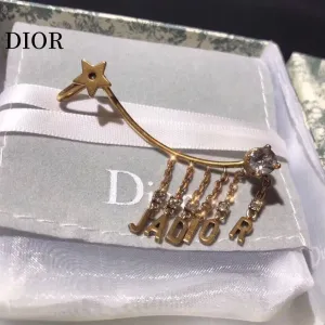 【DIOR】ディオール ファッションスタイルのイヤリング 【DIOR】ディオール ファッションスタイルのイヤリング