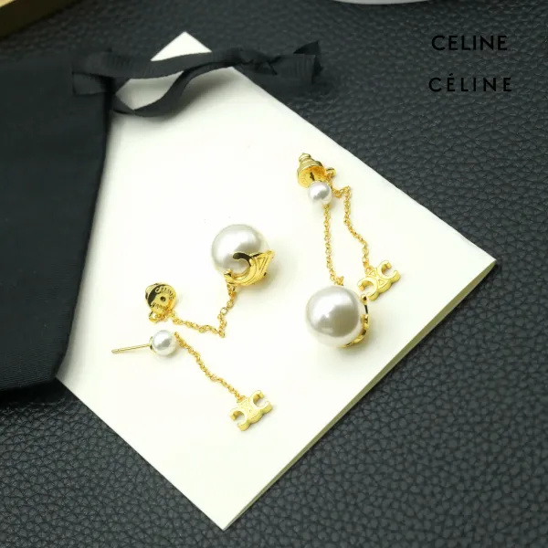 【CELINE】セリーヌ ファッションスタイルのイヤリング 【CELINE】セリーヌ ファッションスタイルのイヤリング