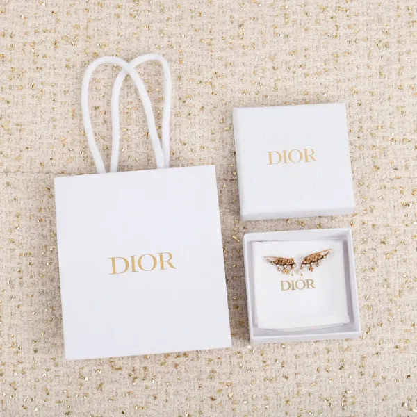 【DIOR】 ディオール ファッションスタイルのイヤリング 【DIOR】 ディオール ファッションスタイルのイヤリング