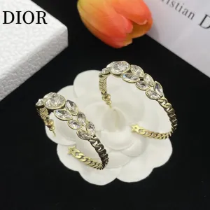 【DIOR】 ディオール ファッションスタイルのイヤリング 【DIOR】 ディオール ファッションスタイルのイヤリング