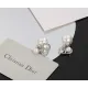 【DIOR】 ディオール ファッションスタイルのイヤリング 【DIOR】 ディオール ファッションスタイルのイヤリング