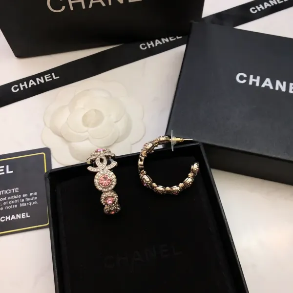 【CHANEL】 シャネル ファッションスタイルのイヤリング 【CHANEL】 シャネル ファッションスタイルのイヤリング