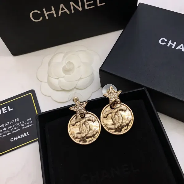 【CHANEL】 シャネル ファッションスタイルのイヤリング 【CHANEL】 シャネル ファッションスタイルのイヤリング