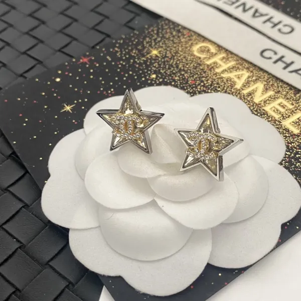 【CHANEL】 シャネル ファッションスタイルのイヤリング 【CHANEL】 シャネル ファッションスタイルのイヤリング