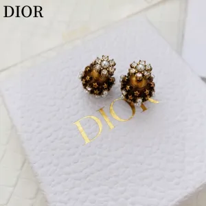 【DIOR】 ディオール ファッションスタイルのイヤリング 【DIOR】 ディオール ファッションスタイルのイヤリング