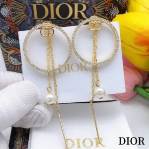 【DIOR】ディオール ファッションスタイルのイヤリング 【DIOR】ディオール ファッションスタイルのイヤリング