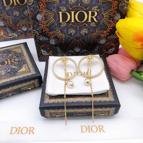 【DIOR】ディオール  ファッションスタイルのイヤリング