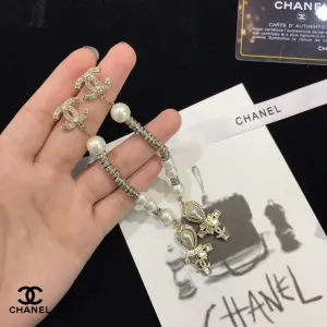 【CHANEL 】 シャネル   ファッションスタイルのイヤリング