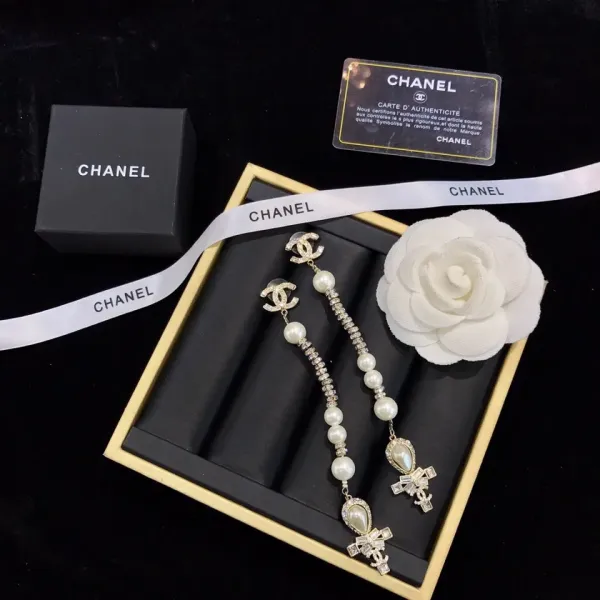 【CHANEL 】 シャネル ファッションスタイルのイヤリング 【CHANEL 】 シャネル ファッションスタイルのイヤリング