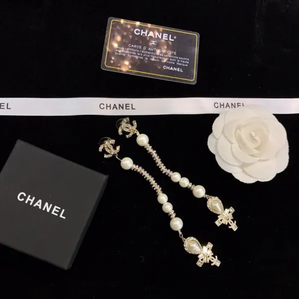 【CHANEL 】 シャネル ファッションスタイルのイヤリング 【CHANEL 】 シャネル ファッションスタイルのイヤリング
