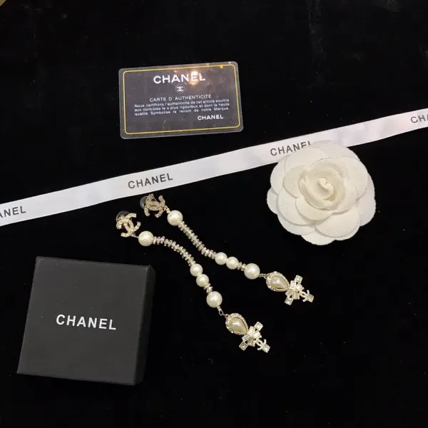 【CHANEL 】 シャネル ファッションスタイルのイヤリング 【CHANEL 】 シャネル ファッションスタイルのイヤリング