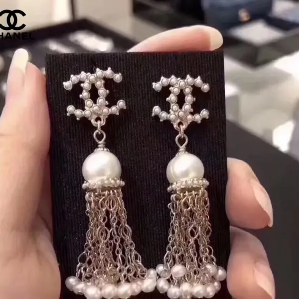 【CHANEL 】 シャネル ファッションスタイルのイヤリング 【CHANEL 】 シャネル ファッションスタイルのイヤリング