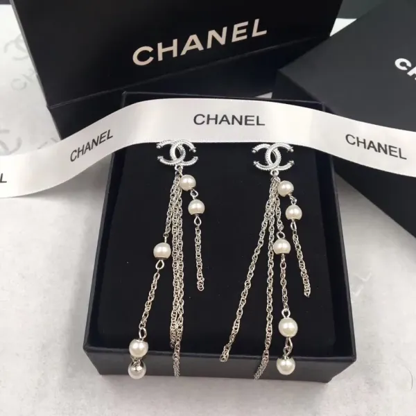 【CHANEL 】 シャネル ファッションスタイルのイヤリング 【CHANEL 】 シャネル ファッションスタイルのイヤリング