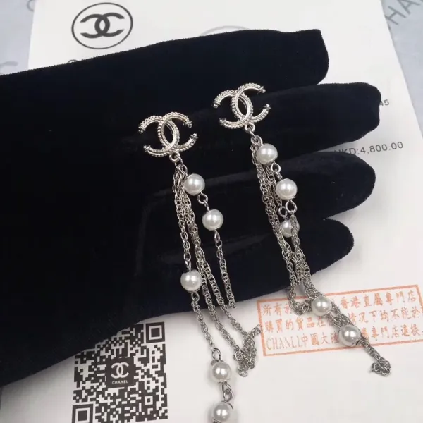 【CHANEL 】 シャネル ファッションスタイルのイヤリング 【CHANEL 】 シャネル ファッションスタイルのイヤリング