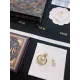 【DIOR】 ディオール ファッションスタイルのイヤリング 【DIOR】 ディオール ファッションスタイルのイヤリング