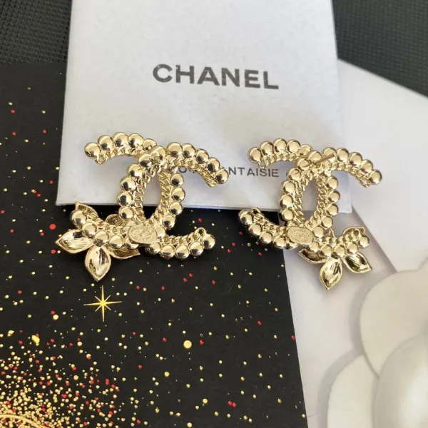 【CHANEL 】 シャネル ファッションスタイルのイヤリング 【CHANEL 】 シャネル ファッションスタイルのイヤリング