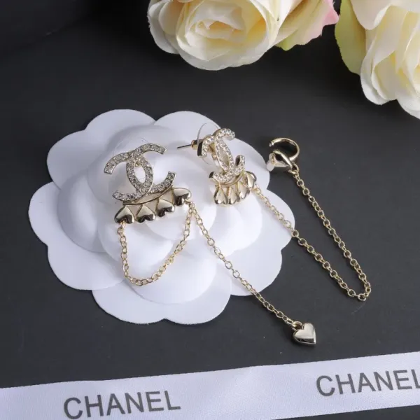 【CHANEL 】 シャネル   ファッションスタイルのイヤリング