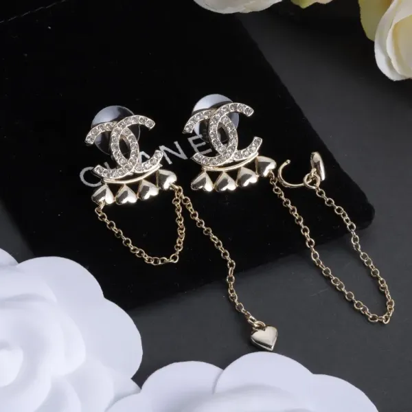 【CHANEL 】 シャネル   ファッションスタイルのイヤリング