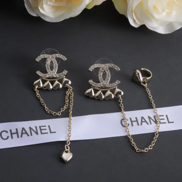 【CHANEL 】 シャネル   ファッションスタイルのイヤリング