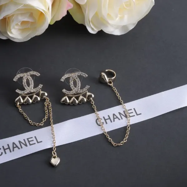 【CHANEL 】 シャネル   ファッションスタイルのイヤリング