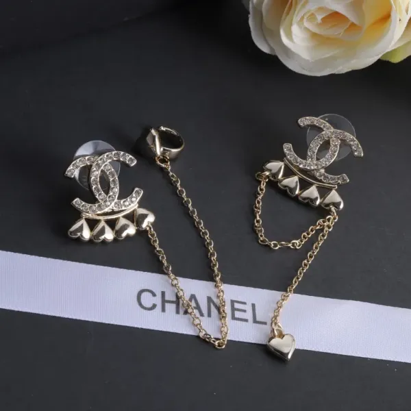 【CHANEL 】 シャネル   ファッションスタイルのイヤリング