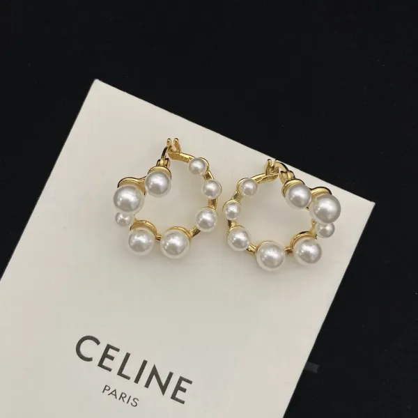 【CELINE】 セリーヌ   ファッションスタイルのイヤリング