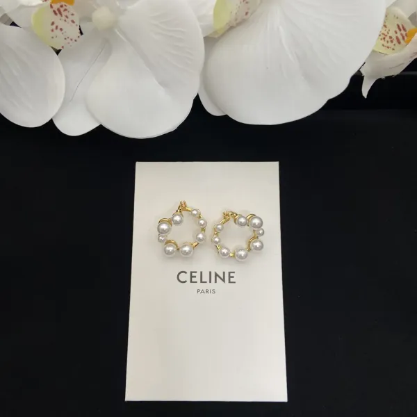 【CELINE】 セリーヌ   ファッションスタイルのイヤリング