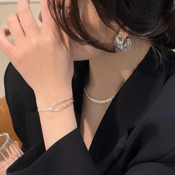【BALENCIAGA 】 バレンシアガ ファッションスタイルのイヤリング 【BALENCIAGA 】 バレンシアガ ファッションスタイルのイヤリング