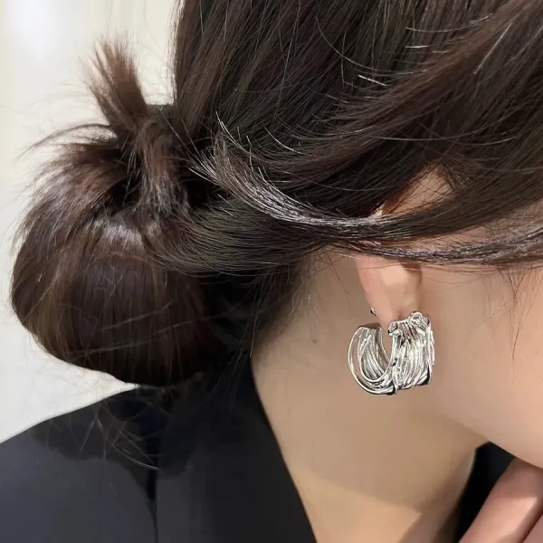 【BALENCIAGA 】 バレンシアガ ファッションスタイルのイヤリング 【BALENCIAGA 】 バレンシアガ ファッションスタイルのイヤリング