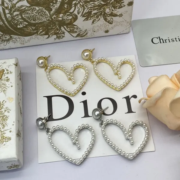 【DIOR】ディオール  ファッションスタイルのイヤリング