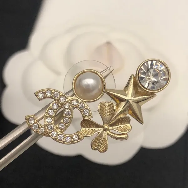 【CHANEL】シャネル クラシック ノーブル ファッション オールマッチ イヤリング 【CHANEL】シャネル クラシック ノーブル ファッション オールマッチ イヤリング