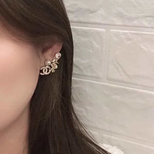 【CHANEL】シャネル クラシック ノーブル ファッション オールマッチ イヤリング 【CHANEL】シャネル クラシック ノーブル ファッション オールマッチ イヤリング