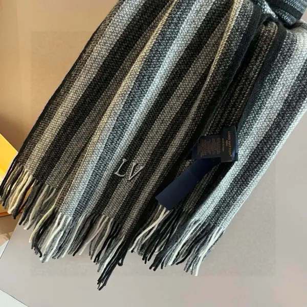 【LOUIS VUITTON ルイヴィトン】スカーフ 35*180CM 241207 【LOUIS VUITTON ルイヴィトン】スカーフ 35*180CM 241207