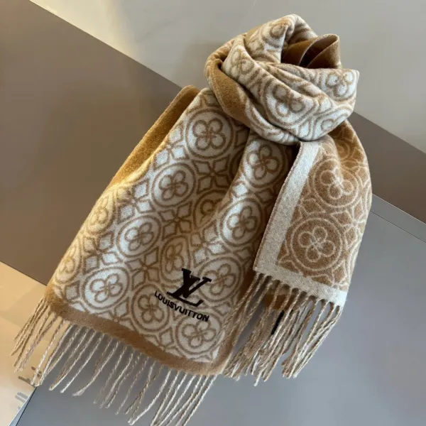 【LOUIS VUITTON ルイヴィトン】スカーフ 30*180CM 241207 【LOUIS VUITTON ルイヴィトン】スカーフ 30*180CM 241207