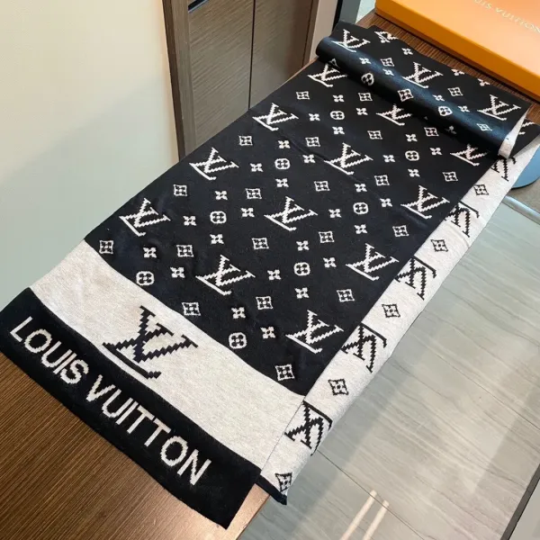 【LV LOUIS VUITTON ルイ·ヴィトン】 スカーフ 30*180cm 241107 【LV LOUIS VUITTON ルイ·ヴィトン】 スカーフ 30*180cm 241107