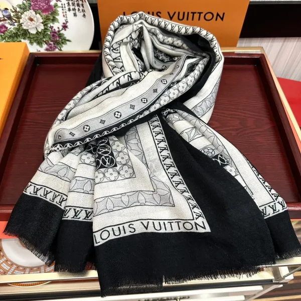 【LV LOUIS VUITTON ルイ·ヴィトン】 スカーフ 100*200cm 241107 【LV LOUIS VUITTON ルイ·ヴィトン】 スカーフ 100*200cm 241107