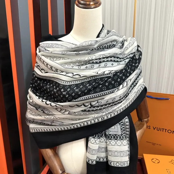 【LV LOUIS VUITTON ルイ·ヴィトン】 スカーフ 100*200cm 241107 【LV LOUIS VUITTON ルイ·ヴィトン】 スカーフ 100*200cm 241107
