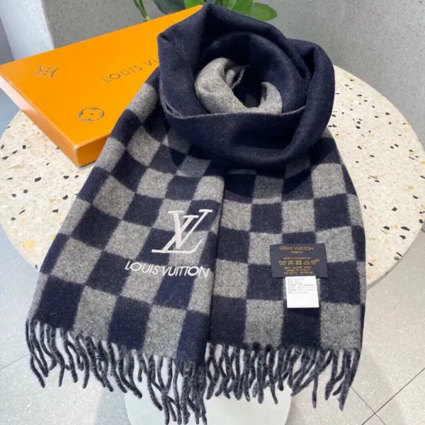 【LV LOUIS VUITTON ルイ·ヴィトン】 スカーフ 32*180cm 241107 【LV LOUIS VUITTON ルイ·ヴィトン】 スカーフ 32*180cm 241107