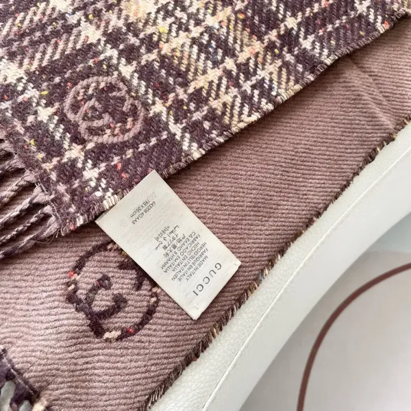 【GUCCI グッチ】スカーフ195*35CM 241209 【GUCCI グッチ】スカーフ195*35CM 241209